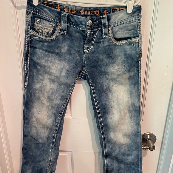 Rock Revival Women’s 25 Blue Skinny Jeans Distressed Acid-Wash Capris - Picture 2 of 9